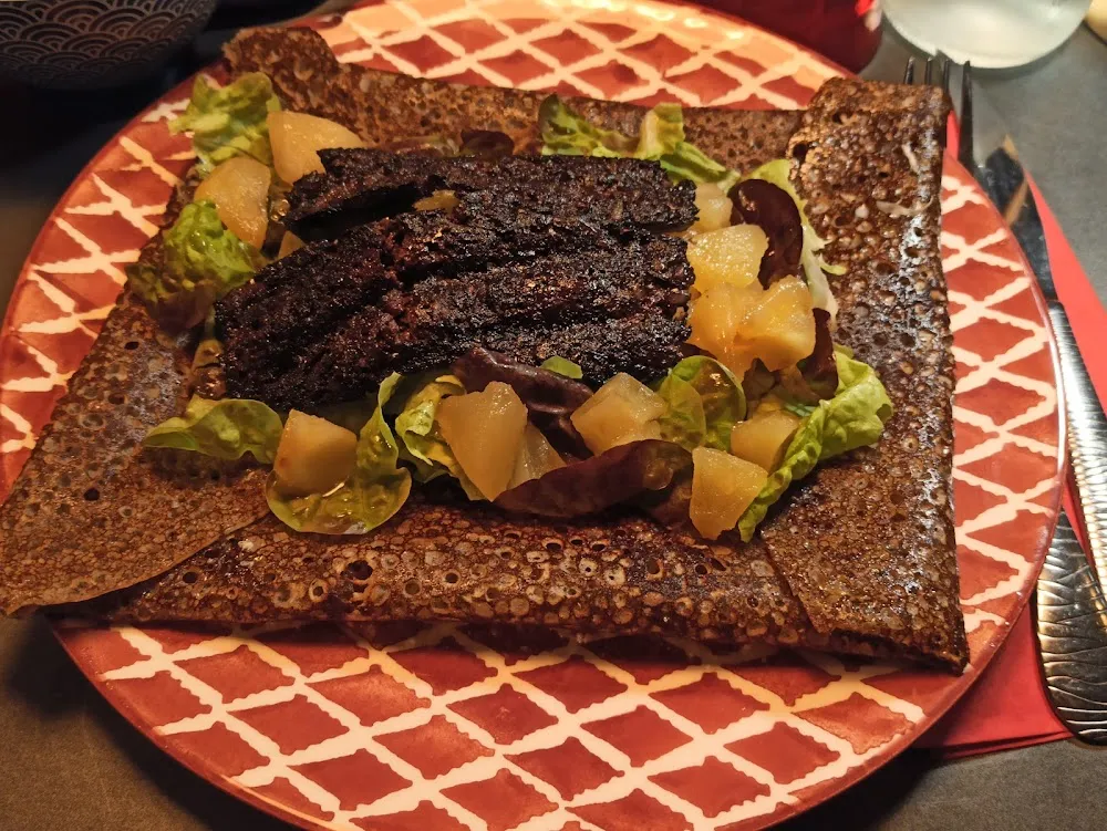 Bigoudine Délicieuse Crêpe Au Boudin Noir